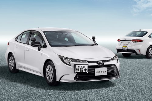 Toyota, Toyota Corolla, Toyota Corolla Polosan Ini Dapat Manual, Dapat Pedal Ekstra Juga