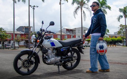 Suzuki , Harga Setara Rp 30 Jutaan, Motor Retro Suzuki Ini Iritnya Tembus 58 Km/Liter