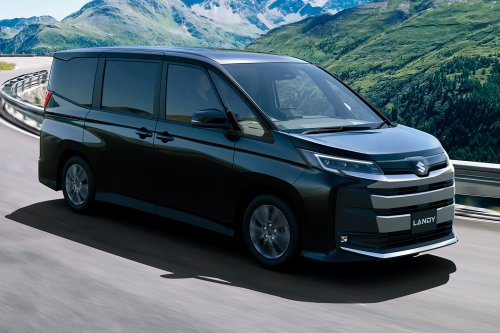 Toyota Voxy Versi Suzuki Berbenah, Makin Ganteng dan Muat Banyak