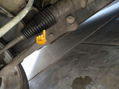 Oli Power Steering Berkurang Bisa Jadi Tanda Adanya Kebocoran