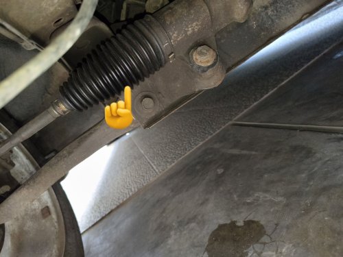 Oli Power Steering Berkurang Bisa Jadi Tanda Adanya Kebocoran