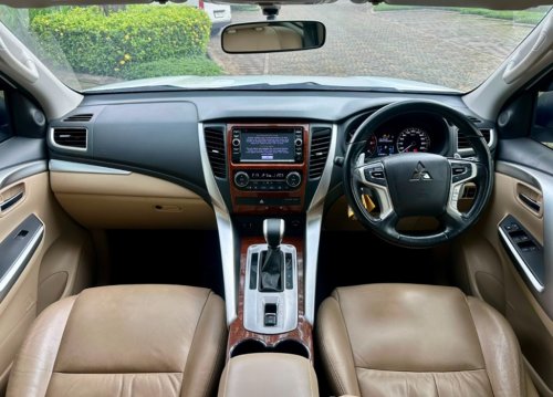 Mitsubishi, Mitsubishi Pajero Sport, Mitsubishi Pajero, Mitsubishi Pajero Sport Dakar Tipe Ultimate 2018, Harganya Sudah Segini Aja Sekarang