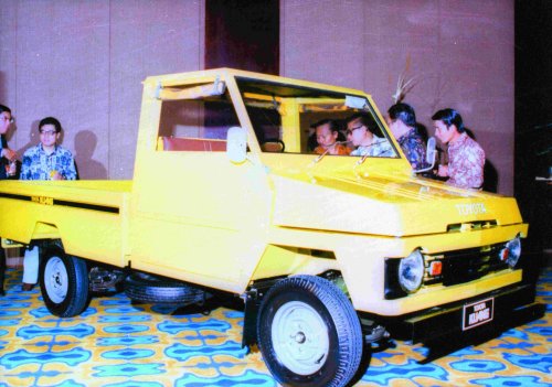 Toyota, Nyaris 1 Dekade, Hari Ini Toyota Kijang Tepat Berusia 49 Tahun