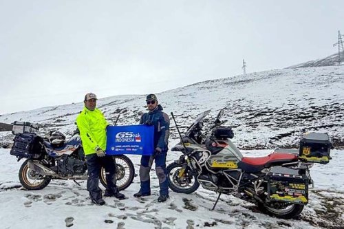 Touring, Dua Overlander Indonesia Touring Menembus Atap Dunia, Dari Everest Lanjut ke Tibet