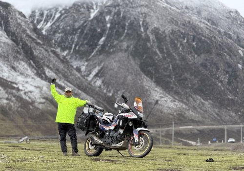 Touring, Dua Overlander Indonesia Touring Menembus Atap Dunia, Dari Everest Lanjut ke Tibet