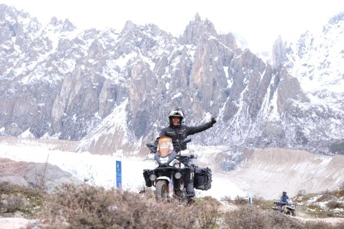 Touring, Dua Overlander Indonesia Touring Menembus Atap Dunia, Dari Everest Lanjut ke Tibet