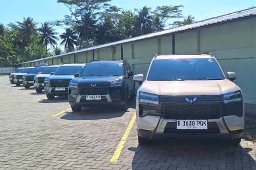 Coastal Exploration Journey Resmi Digelar, Wuling Eksion PHEV Diuji di Lintas Selatan Jawa