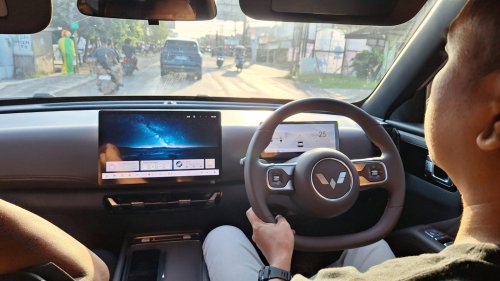 Sejauh Ini Jarak Tempuh Wuling Eksion PHEV Menggunakan Mode EV