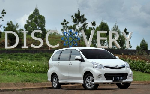 Transformasi Toyota Veloz, Lahir dari Avanza, Kini Jadi Mobil Keluarga Berteknologi Hybrid