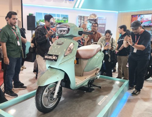 Suzuki , Minat Skutik Retro Suzuki Access 125, Segini Harganya di Juni 2026