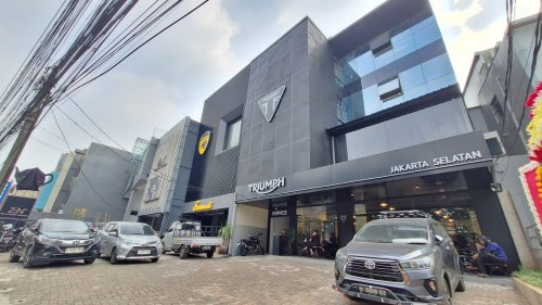 Mengusung Konsep Rumah, Triumph Indonesia Resmikan Dealer di Jakarta Selatan