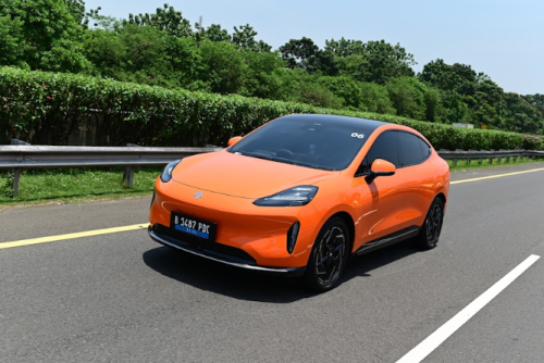 First Drive Hyptec HT: SUV Listrik Rp600 Jutaan dengan Kenyamanan Mobil Premium