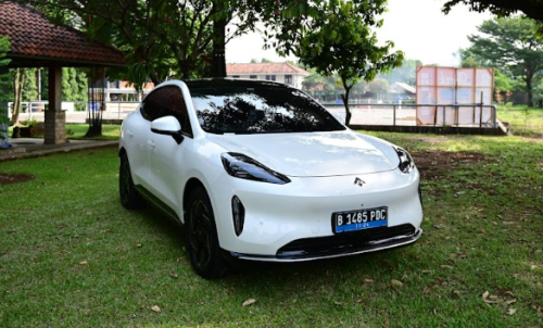 First Drive Hyptec HT: SUV Listrik Rp600 Jutaan dengan Kenyamanan Mobil Premium