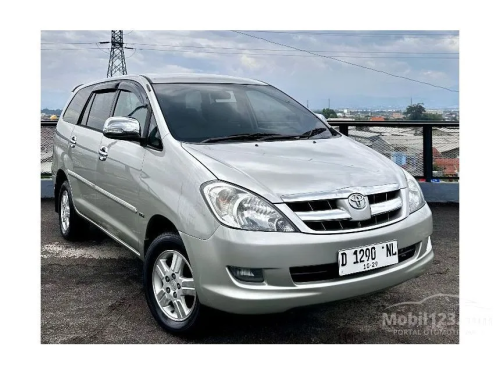 5 Rekomendasi Mobil Keluarga Bekas di Bawah Rp100 Juta, Dapat Alphard Sampai Kijang Innova