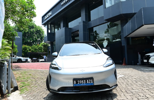 First Drive Hyptec HT: SUV Listrik Rp600 Jutaan dengan Kenyamanan Mobil Premium