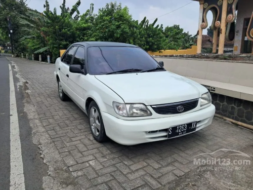 Toyota, Cari Mobil Murah Tapi Bandel? Cek Pilihan Toyota Soluna Bekas Ini!