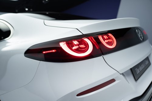 Mehr Bilder zum C-Klasse EQ Modell von Mercedes-Benz