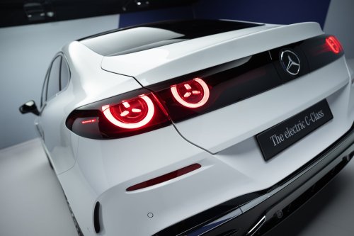 Mehr Bilder zum C-Klasse EQ Modell von Mercedes-Benz