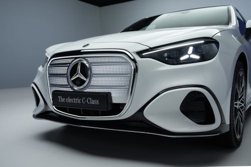 Mehr Bilder zum C-Klasse EQ Modell von Mercedes-Benz
