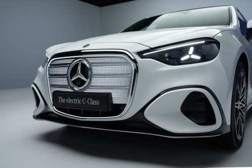 Mehr Bilder zum C-Klasse EQ Modell von Mercedes-Benz