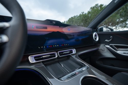 Mehr Bilder zum C-Klasse EQ Modell von Mercedes-Benz