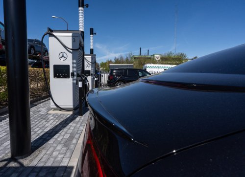 Mercedes-Benz, Mercedes-Benz erweitert Schnellladenetz auf Dänemark