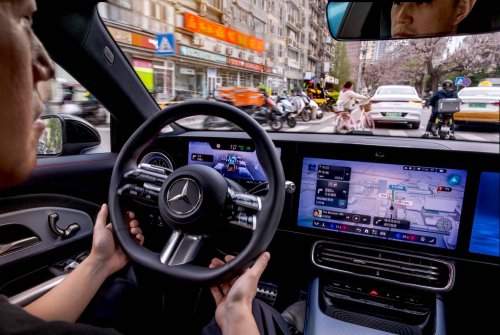Mercedes, Mercedes schickt MB.DRIVE ASSIST PRO erneut durch Peking