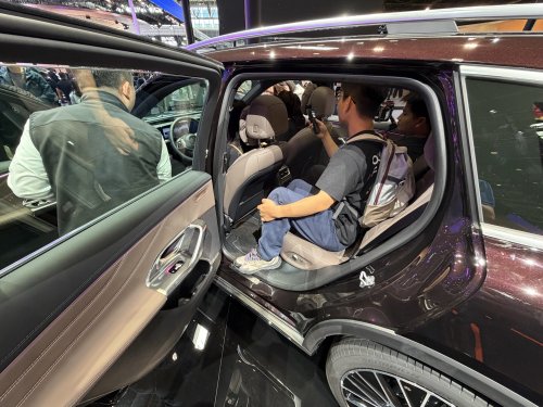 Mercedes, Mercedes zeigt Langversion des GLC EQ für China