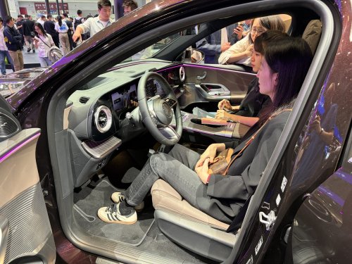 Mercedes, Mercedes zeigt Langversion des GLC EQ für China
