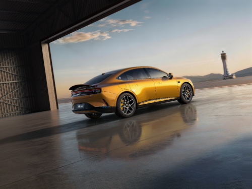 Neue Innenraumbilder des smart #6 geben detaillierten Einblick in das Cockpit