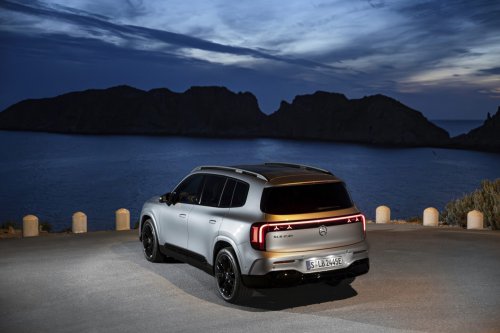 Neue offizielle Bilder des neuen elektrischen GLB