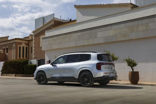 Neue offizielle Bilder des neuen elektrischen GLB