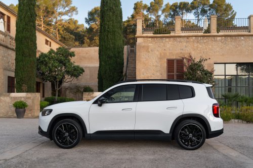 Neue offizielle Bilder des neuen elektrischen GLB