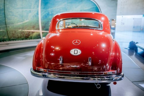 Der erste deutsche Luxus nach dem Krieg: Mercedes 300 „Adenauer“