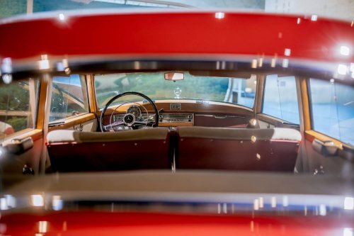 Mercedes, Der erste deutsche Luxus nach dem Krieg: Mercedes 300 „Adenauer“