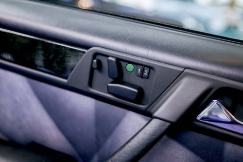 Mercedes-Benz, Der letzte seiner Art: Mercedes-Benz E 500 Limited „Bandabläufer“