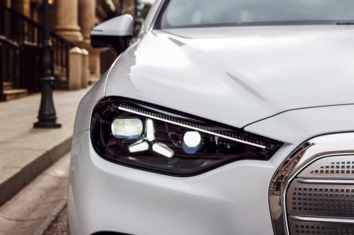 Die vollelektrische C-Klasse EQ von Mercedes-Benz
