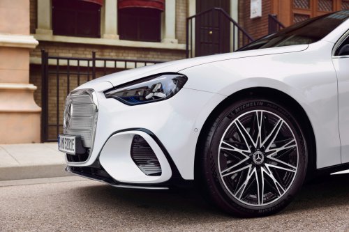 Die vollelektrische C-Klasse EQ von Mercedes-Benz