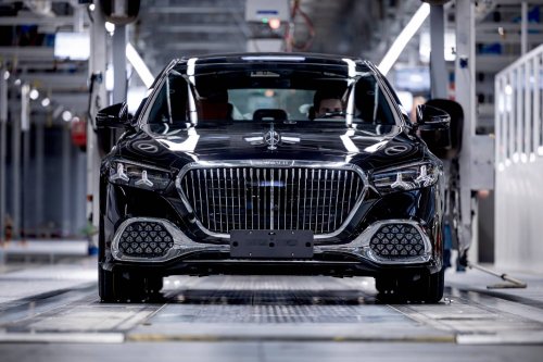 Mercedes-Benz, Dreifach-Serienstart in Sindelfingen: Mercedes-Benz setzt Maßstäbe in der Produktion