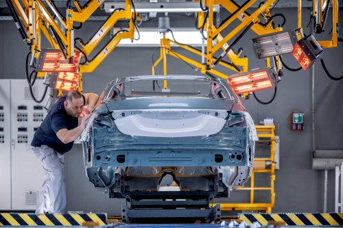 Mercedes, Mercedes fährt Produktion der S-Klasse in Sindelfingen wieder hoch