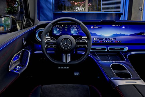 Interieur der elektrischen Mercedes-Benz C-Klasse: Fokus auf Raum, Komfort und Digitalisierung