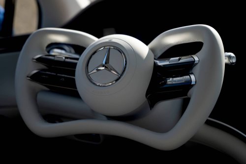 Steer-by Wire im EQS Facelift bestätigt – erstes Interieur-Foto
