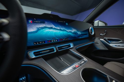 Die vollelektrische C-Klasse EQ von Mercedes-Benz