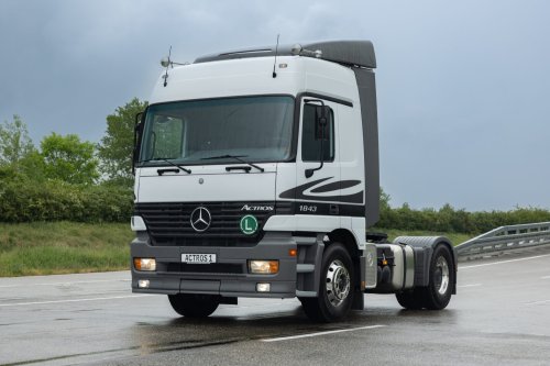30 Jahre Actros: Mercedes-Benz Trucks verbindet Tradition und Transformation