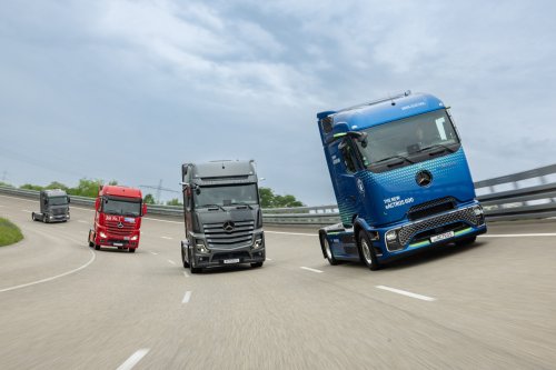 Mercedes-Benz, 30 Jahre Actros: Mercedes-Benz Trucks verbindet Tradition und Transformation