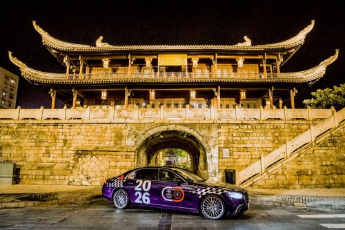 Mercedes-Benz, 100 Jahre Mercedes-Benz: Zwischen Mythos, Markenmacht und Mobilitätswandel
