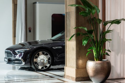 Maybach, Mercedes-Maybach eröffnet erstes Maybach Atelier Europas in Warschau