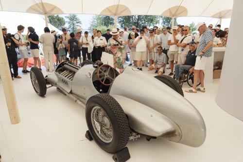 Mercedes-Benz Classic bei „The Aurora“ in Schweden