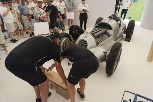 Mercedes-Benz Classic bei „The Aurora“ in Schweden