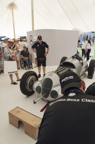 Mercedes-Benz Classic bei „The Aurora“ in Schweden